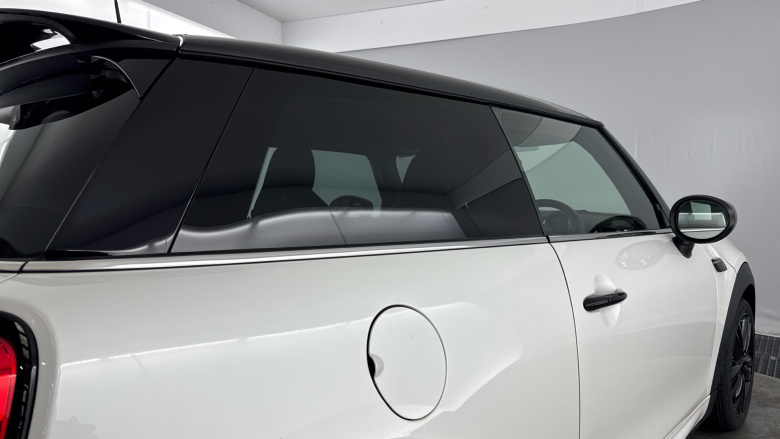 MINI Hatchback 1.5 Cooper Sport 3dr Auto Petrol Hatchback